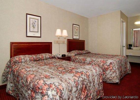 Econo Lodge Inn & Suites Matthews - Charlotte Pokoj fotografie
