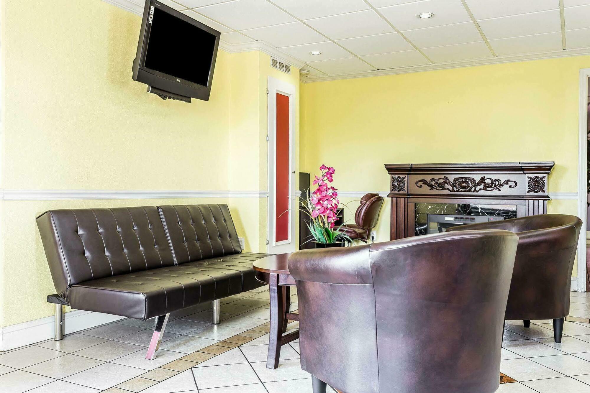 Econo Lodge Inn & Suites Matthews - Charlotte Exteriér fotografie